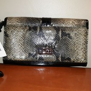New ladies clutch. Nine & co. Small